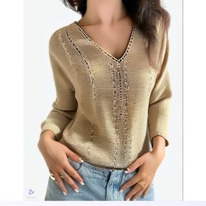 Woman Beige sweater with see trough details size L in perfect condition